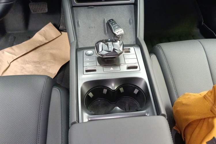 Used BYD Qin L 2025 DM-i Smart Drive 120KM Superior Model