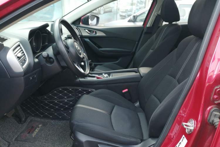 Used Mazda Mazda 3 Axela 2017 Hatchback 1.5L Automatic Luxury Model Emission Standard China V