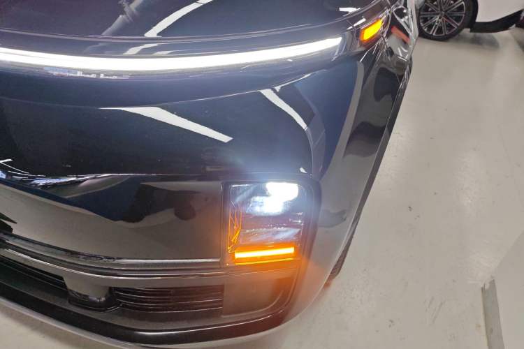 Used Li Auto L9 2022 Max model
