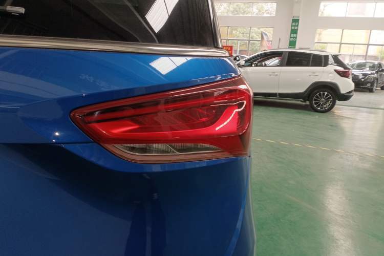 Used Buick GL6 2018 18T 6-Seater Prestige Model
