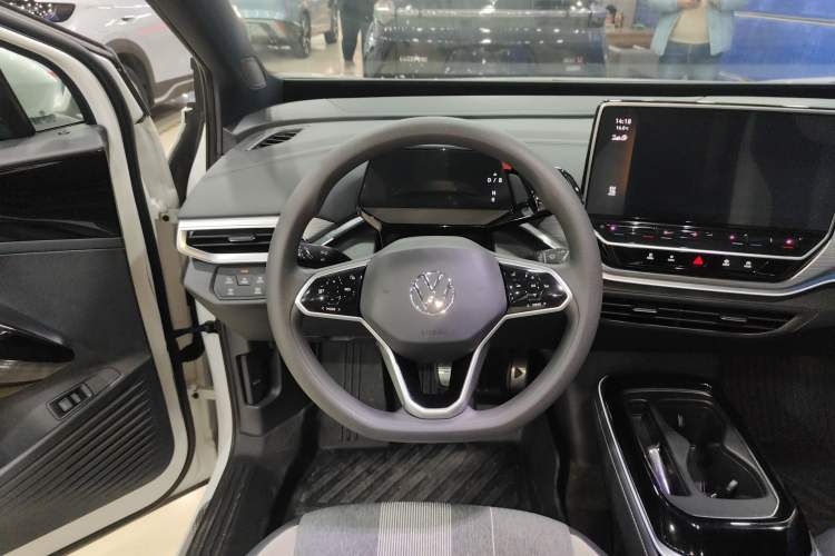 Used Volkswagen ID.4 CROZZ 2022 Long-Range PURE+ Edition