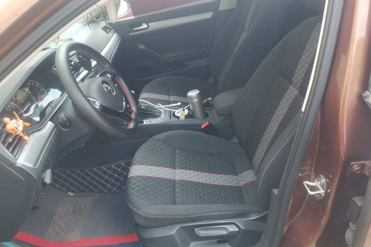 Used Volkswagen Lamando 2019 230TSI DSG Fashion Edition China V Standard
