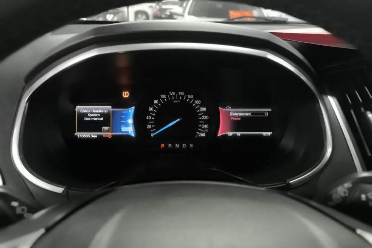 Used Ford Edge 2016 EcoBoost 245 Two-Wheel-Drive Titanium 7-Seater
