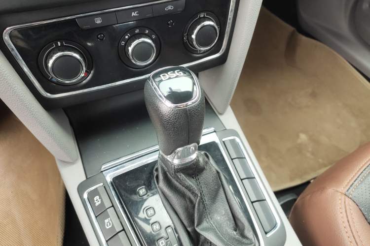 Used Skoda Superb 2013 1.4TSI DSG Sport Edition