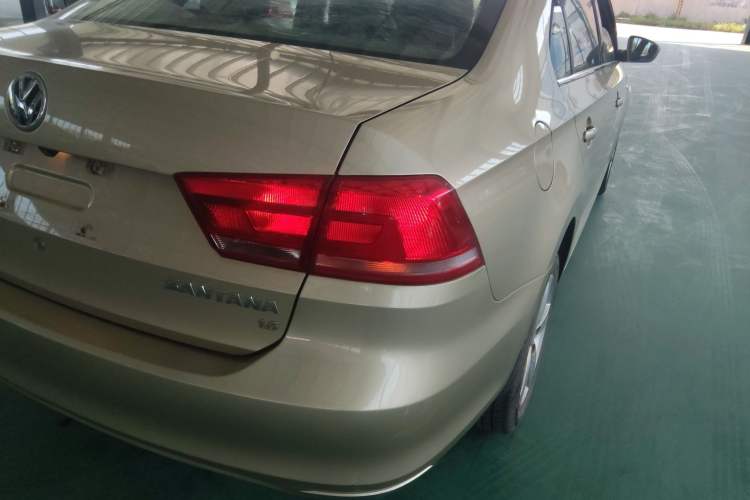 Used Volkswagen Santana 2013 1.6L Automatic Comfort Edition
