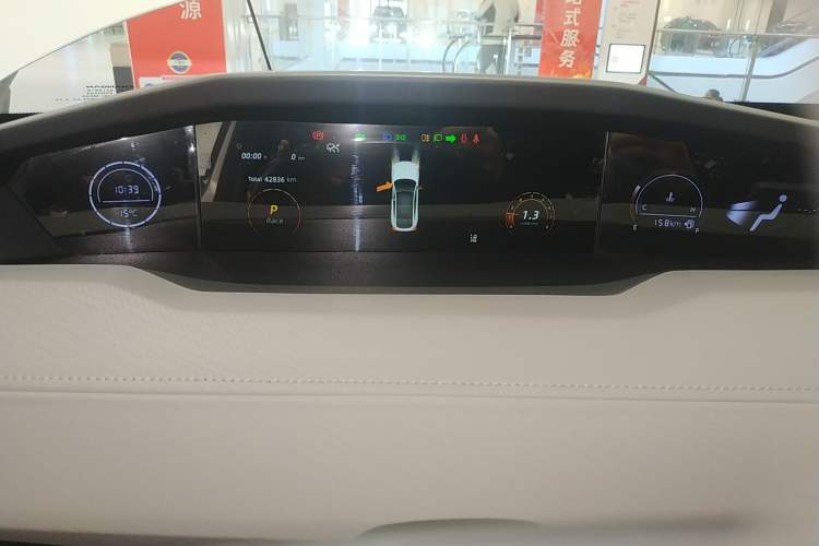 Used Changan UNI-V 2022 1.5T Prestige Version
