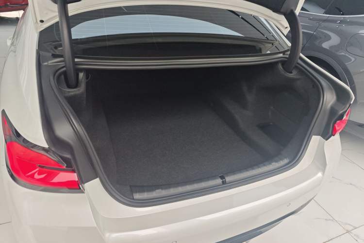 Used BMW 5 Series 2023 530Li Leading Model M Sport Package
