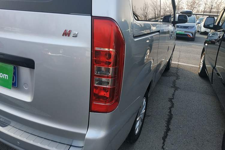 Used  M3 2023 1.8L 7/8-Seater Comfort Edition