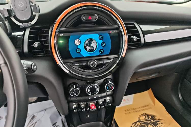 Used  MINI 2019 1.5T COOPER Classic Edition
