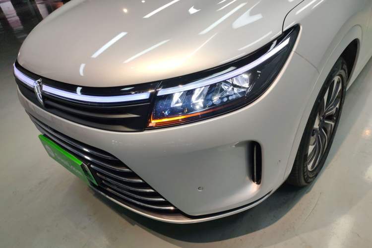 Used Hima AITO M7 2024 1.5T Rear-Drive Plus Version 5 Seats
