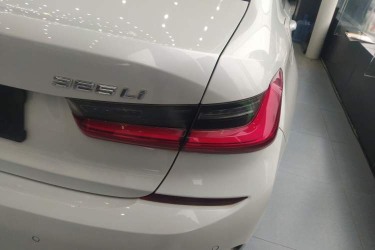 Used BMW 3 Series 2021 Restyled 325Li M Sport Package