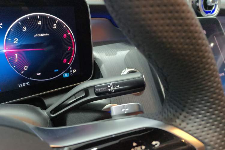 Used Mercedes-Benz GLC 2024 Facelifted GLC 260 L 4MATIC Luxury Version 5 Seats
