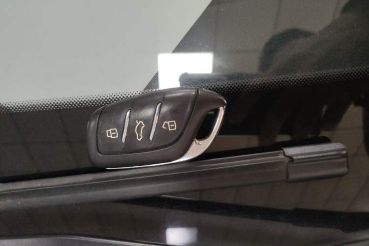 Used Roewe i5 2019 1.5L Automatic 4G Connected Langhao Edition
