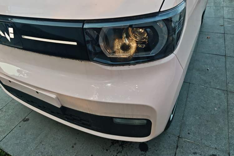 Used Wuling Hongguang MINIEV 2022 Macaron Fashion Model Lithium Iron Phosphate
