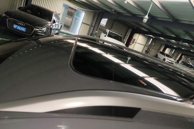 Used Volkswagen Tharu 2023 300TSI Two-Wheel-Drive Full Moon Edition