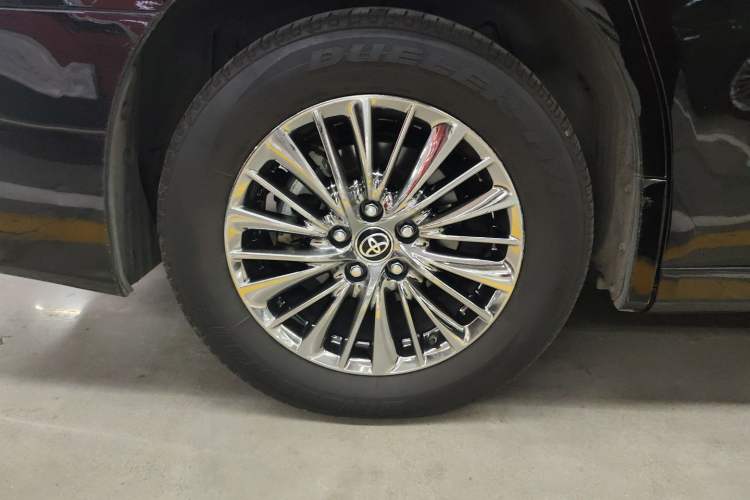 Used Toyota Alphard 2021 Dual-Engine 2.5L Prestige Edition
