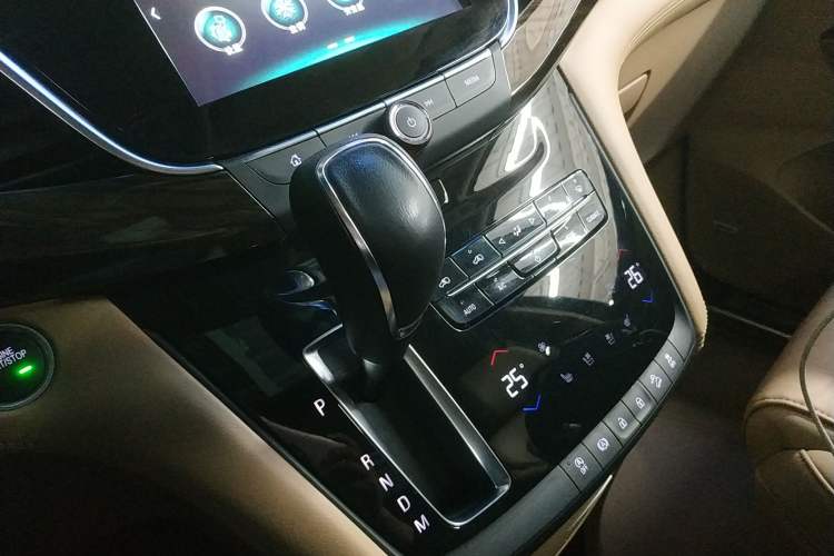 Used Buick GL8 2017 ES 28T Flagship Model China V Standard
