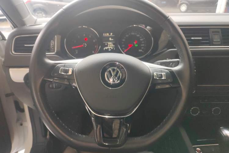 Used Volkswagen Sagitar 2018 1.6L Automatic Comfort Model
