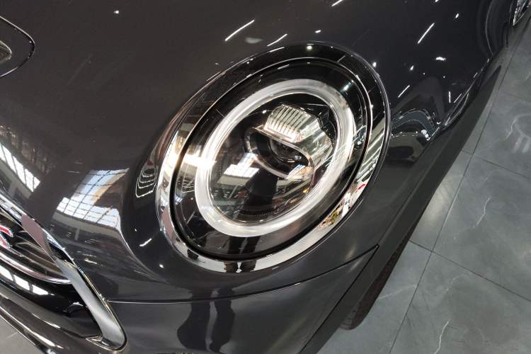 Used  MINI 2021 2.0T COOPER S Classic Edition
