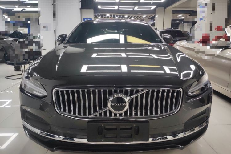 Used Volvo S90 2025 B5 Zhiyi Luxury Edition
