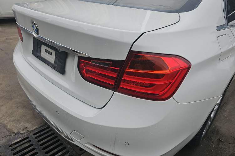 TDK.VehicleDetails.img