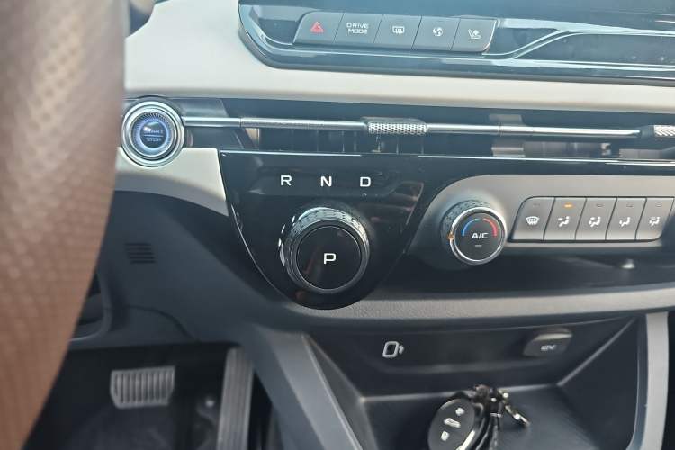 Used Bestune NAT 2023 PRO Comfortable Travel Battery-Swap Version 401km