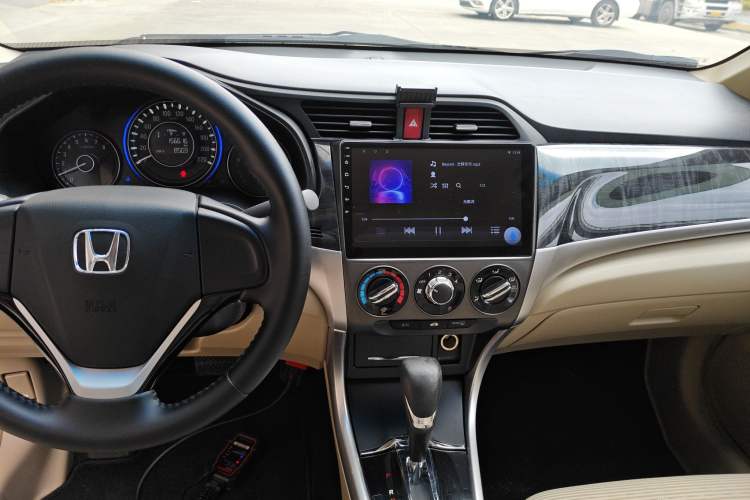 Used Honda Crider 2013 1.8L automatic comfort version
