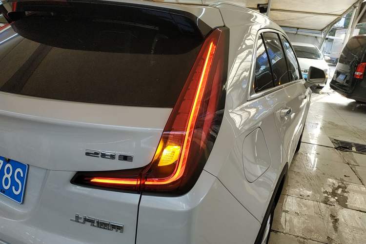 Used Cadillac XT4 2018 28T Two-Wheel Drive Tech Version
