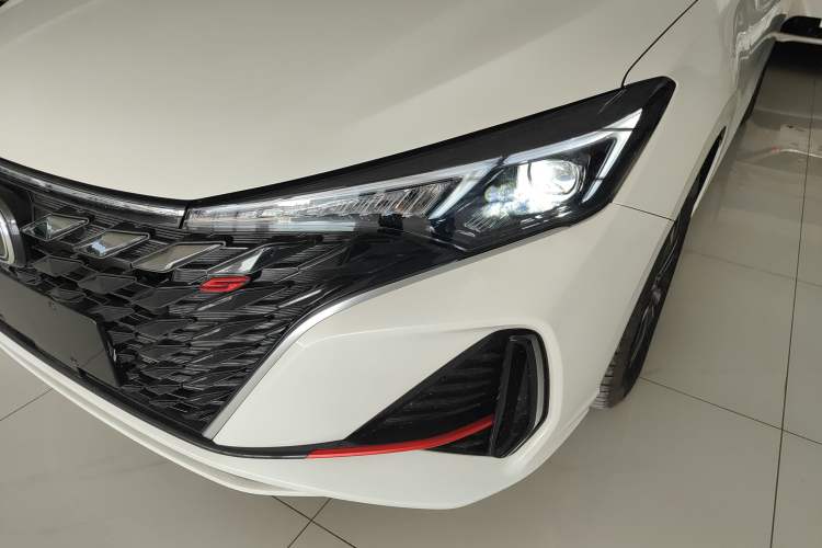 Used Changan Eado 2025 PLUS 1.4T Dual-Clutch High-Energy Version
