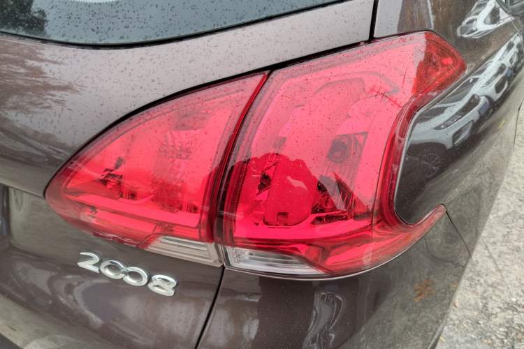 Used Peugeot 2008 2014 1.6L Automatic Fashion Edition
