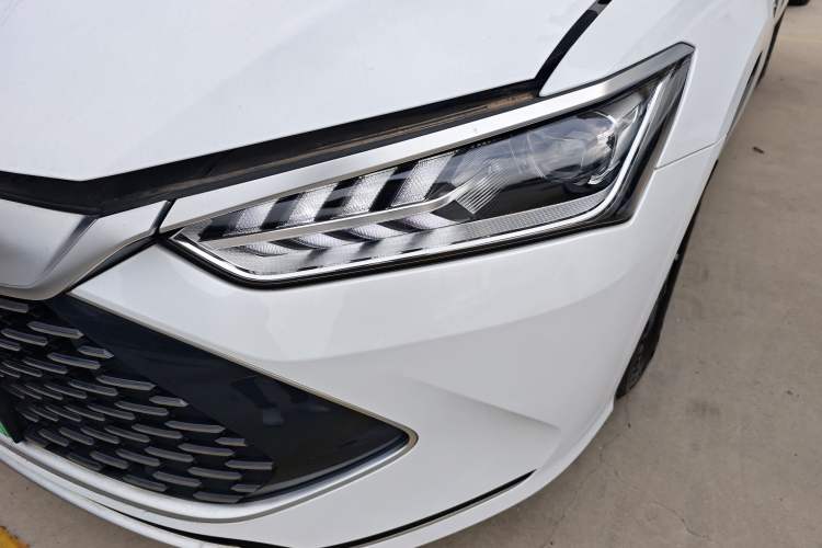 Used BYD Qin PLUS 2024 HONOR Edition DM-i 55KM Leading Model
