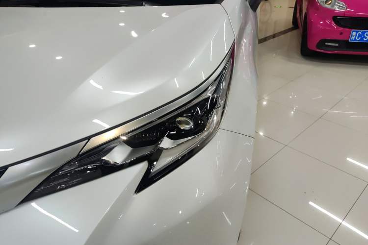 Used Toyota Sienna 2024 2.5L Hybrid Four-Wheel Drive Prestige Edition