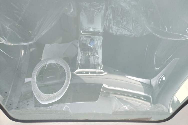 Used Venucia V DD-i 2025 Orca 150km Joyful Journey Edition
