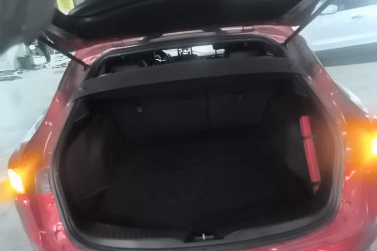 Used Mazda CX-4 2018 2.0L Automatic Two-Wheel Drive Blue Sky Premium Upgrade Version China VI Standard