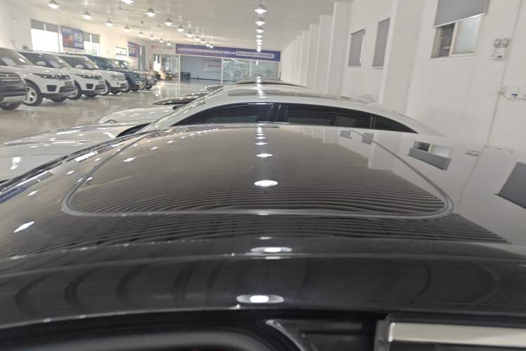 Used BMW 5 Series 2014 520Li Elegant Model
