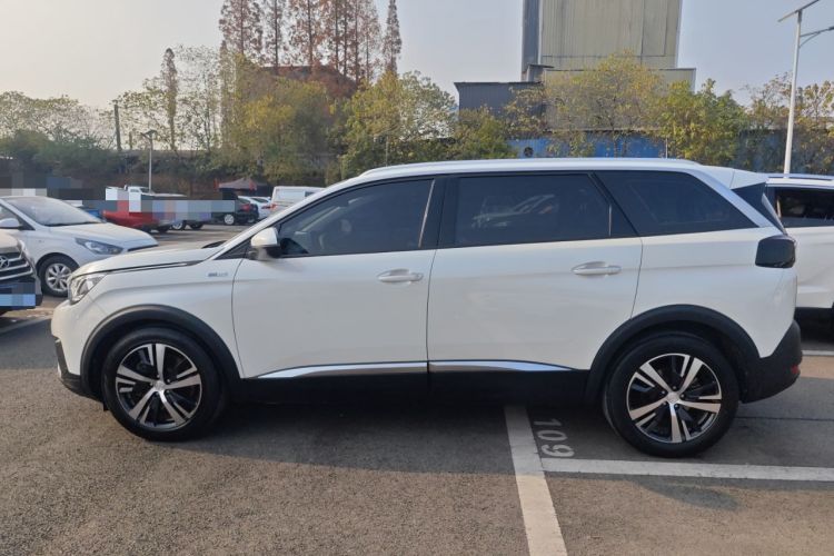 Used Peugeot 5008 2017 350THP 7-Seater Elite Edition