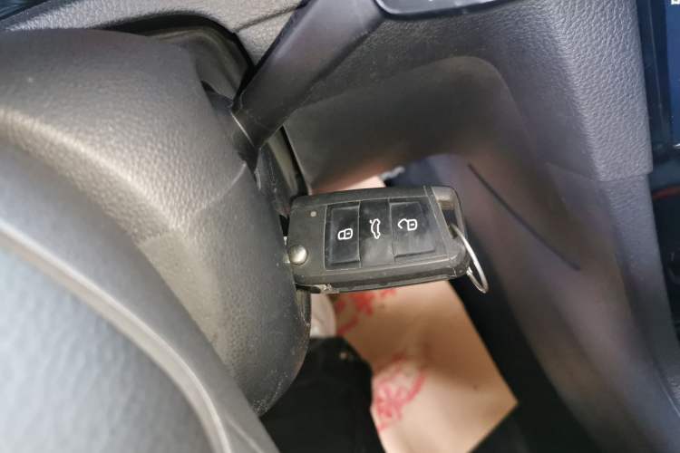 Used Volkswagen Golf 2018 1.6L Automatic Fashion Model
