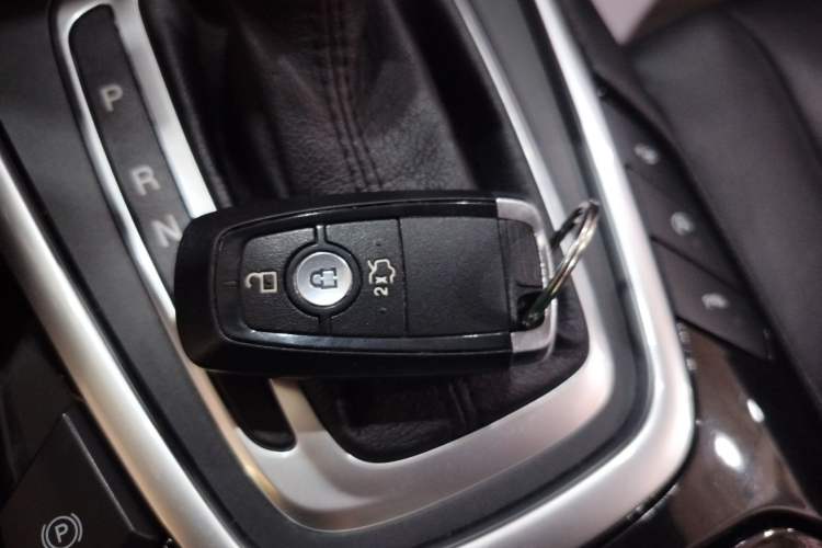 Used Ford Edge 2018 EcoBoost 245 Four-Wheel Drive Titanium 7-Seater
