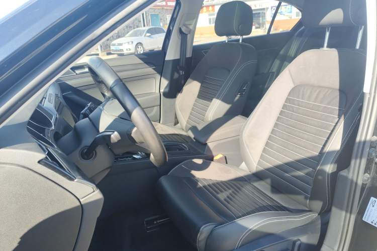 Used Volkswagen Magotan 2020 330TSI DSG Leading Model
