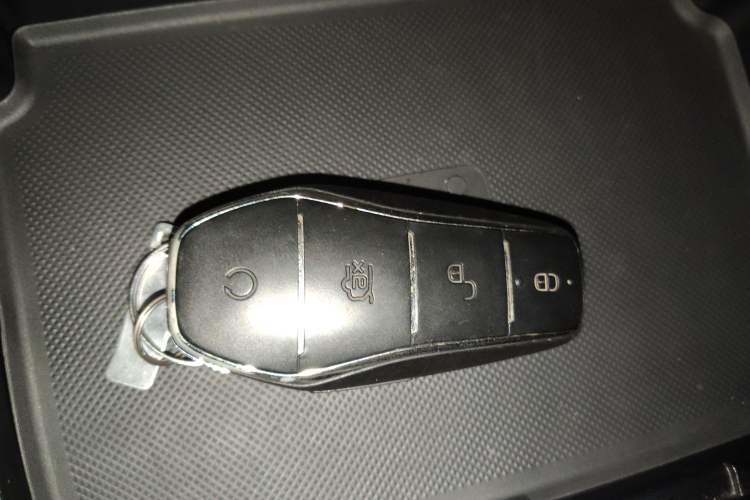 Used BYD Song MAX New Energy 2022 DM-i 105KM Flagship Model