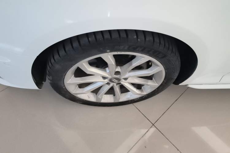 Used Audi A4L 2019 40 TFSI Fashion Version China V