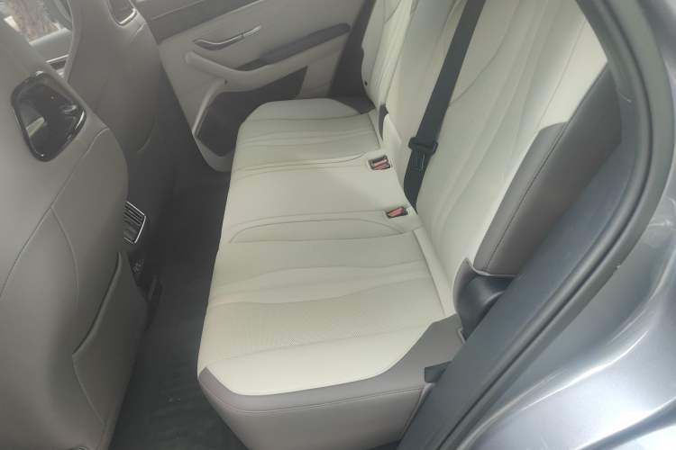 Used BYD Song PLUS New Energy 2025 EV 520km Premium Version
