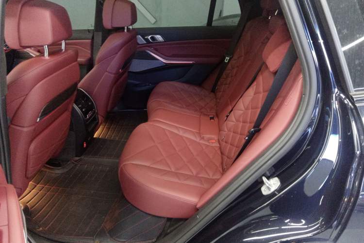 Used BMW X5 2022 Restyled xDrive 40Li Luxury Edition M Sport Package
