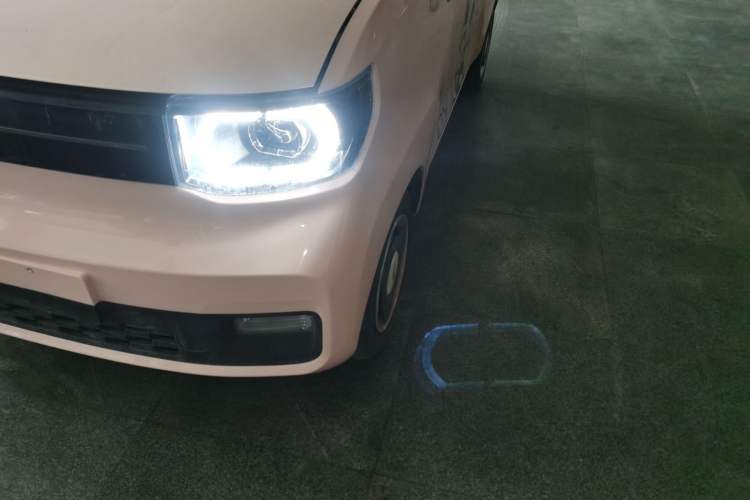 Used Wuling Hongguang MINIEV 2022 Macaron Premium Model – Lithium Ternary Battery
