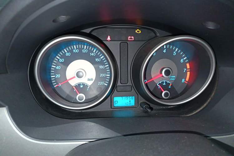 Used Buick Excelle 2013 1.5L Automatic Classic Model
