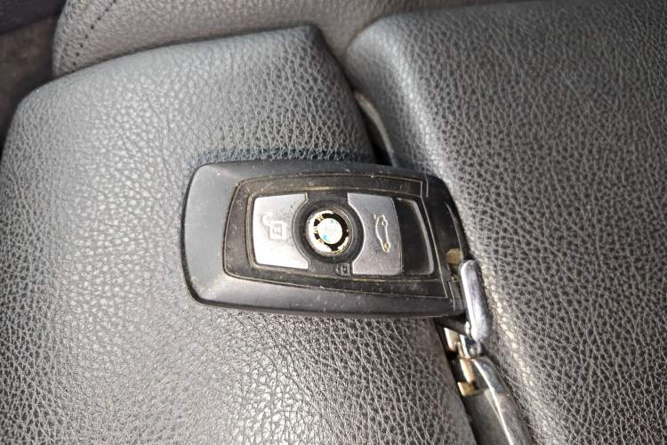 TDK.VehicleDetails.img