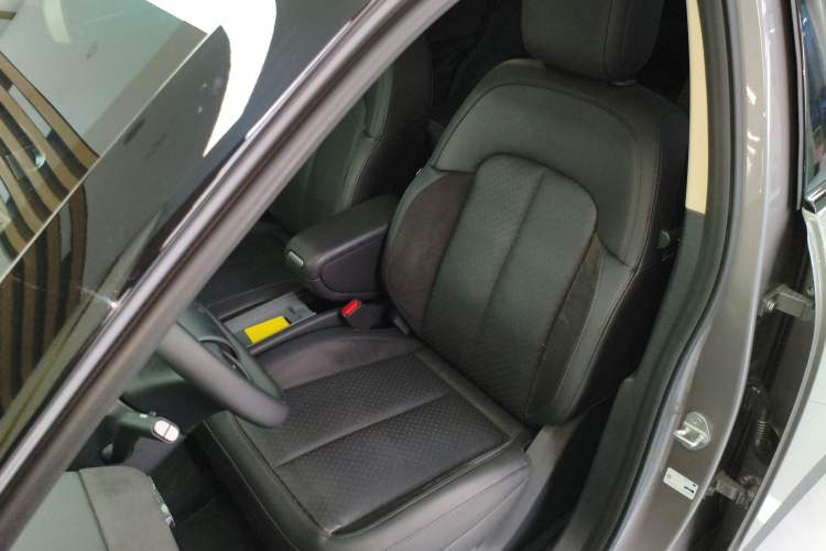 Used  firefly 2025 Illuminated Edition