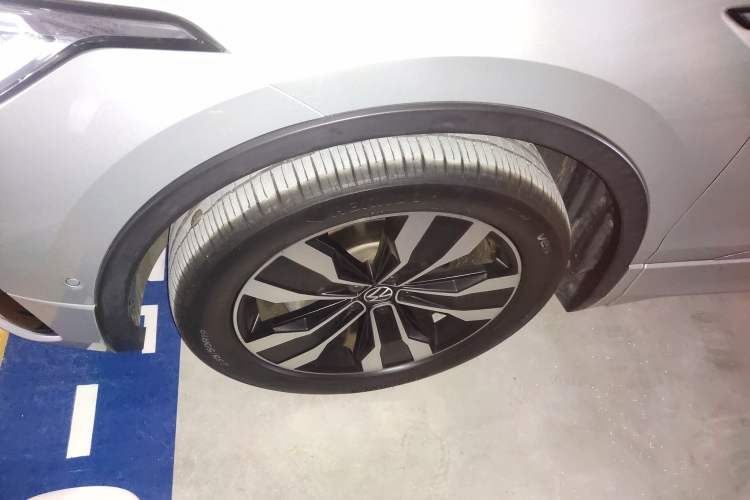 Used Volkswagen Tiguan L 2022 380TSI Automatic All-Wheel Drive R-Line Flagship 7-Seater