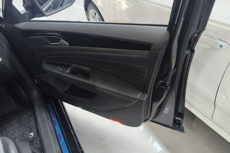 Used Volkswagen Passat 2020 330TSI Elite Edition China VI
