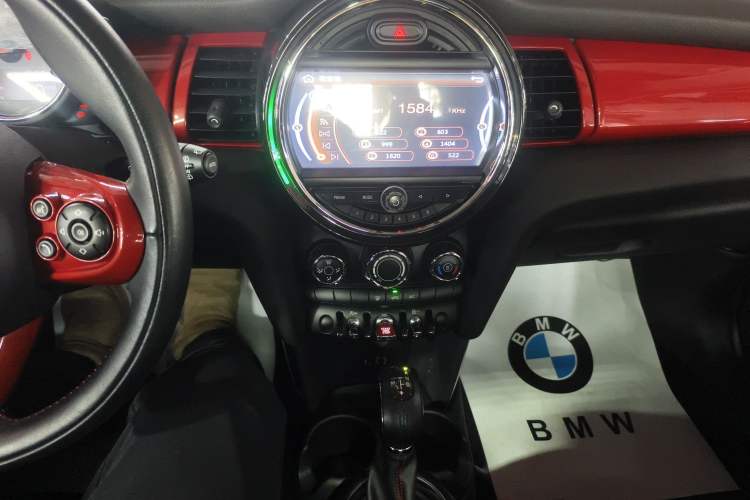 Used  MINI 2014 1.2T ONE+
